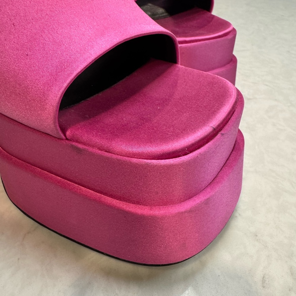 Versace Open-Toe Platform Heel - Picture 10 of 14